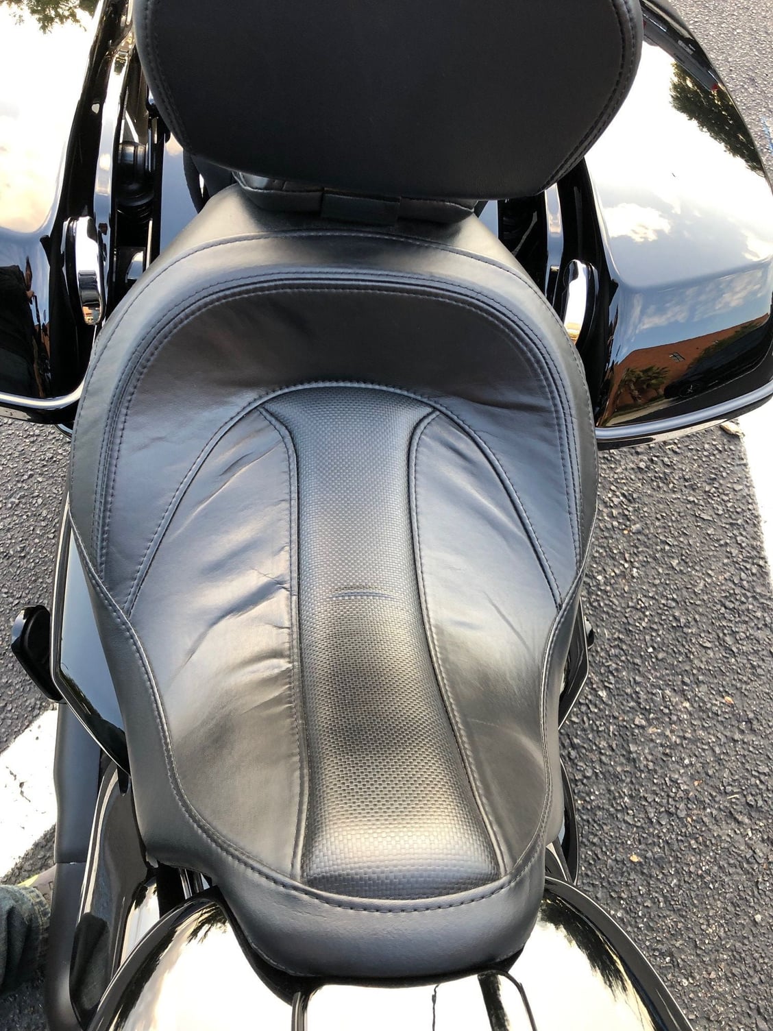 CVO rider seat, rider backrest, and passenger pillion ...