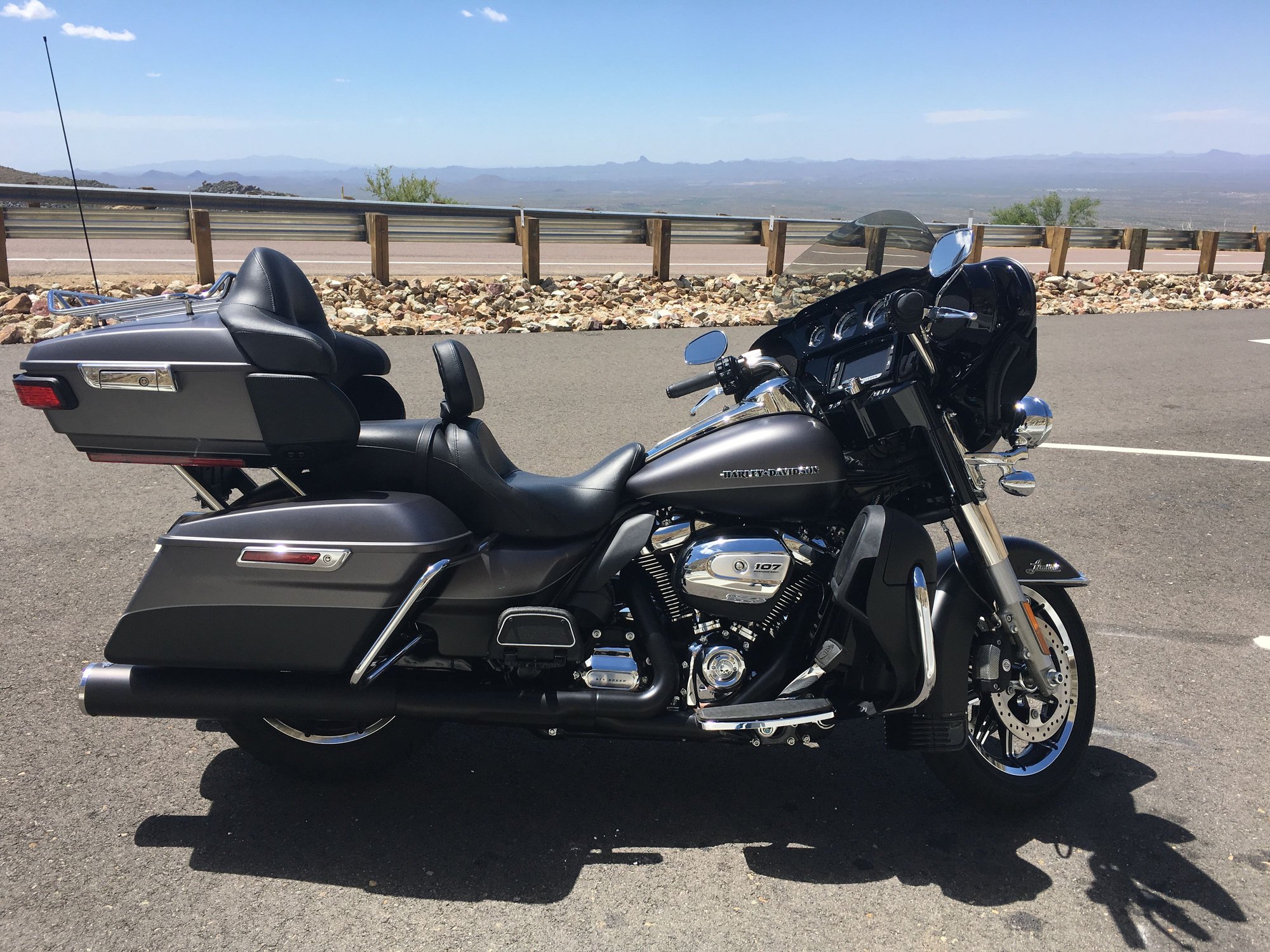electra glide without fairing