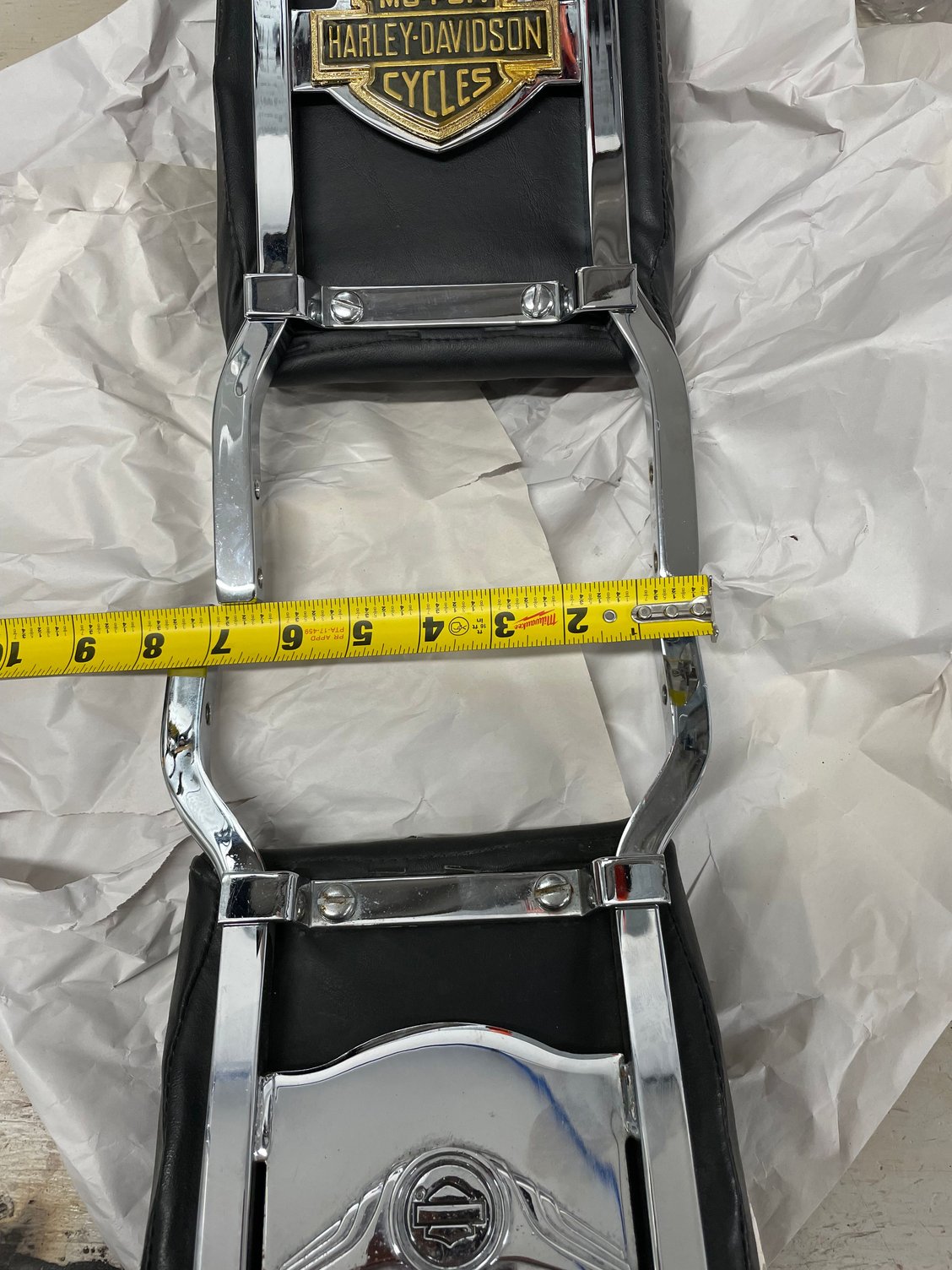 How many different width sissy bars did Harley make for a 2003 1200c