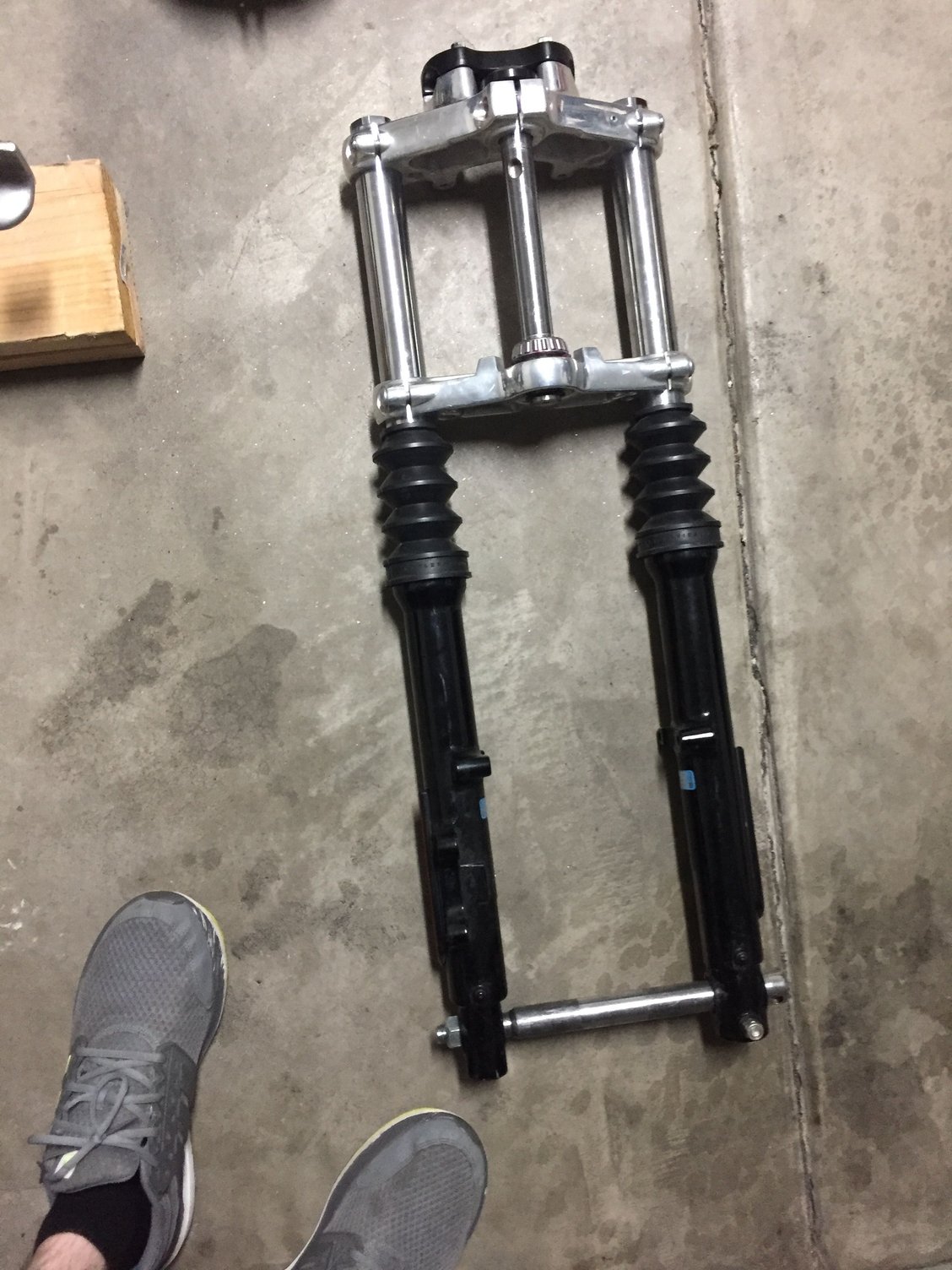 2000 Sportster 39mm Front forks & Mid Glide trees Harley Davidson Forums