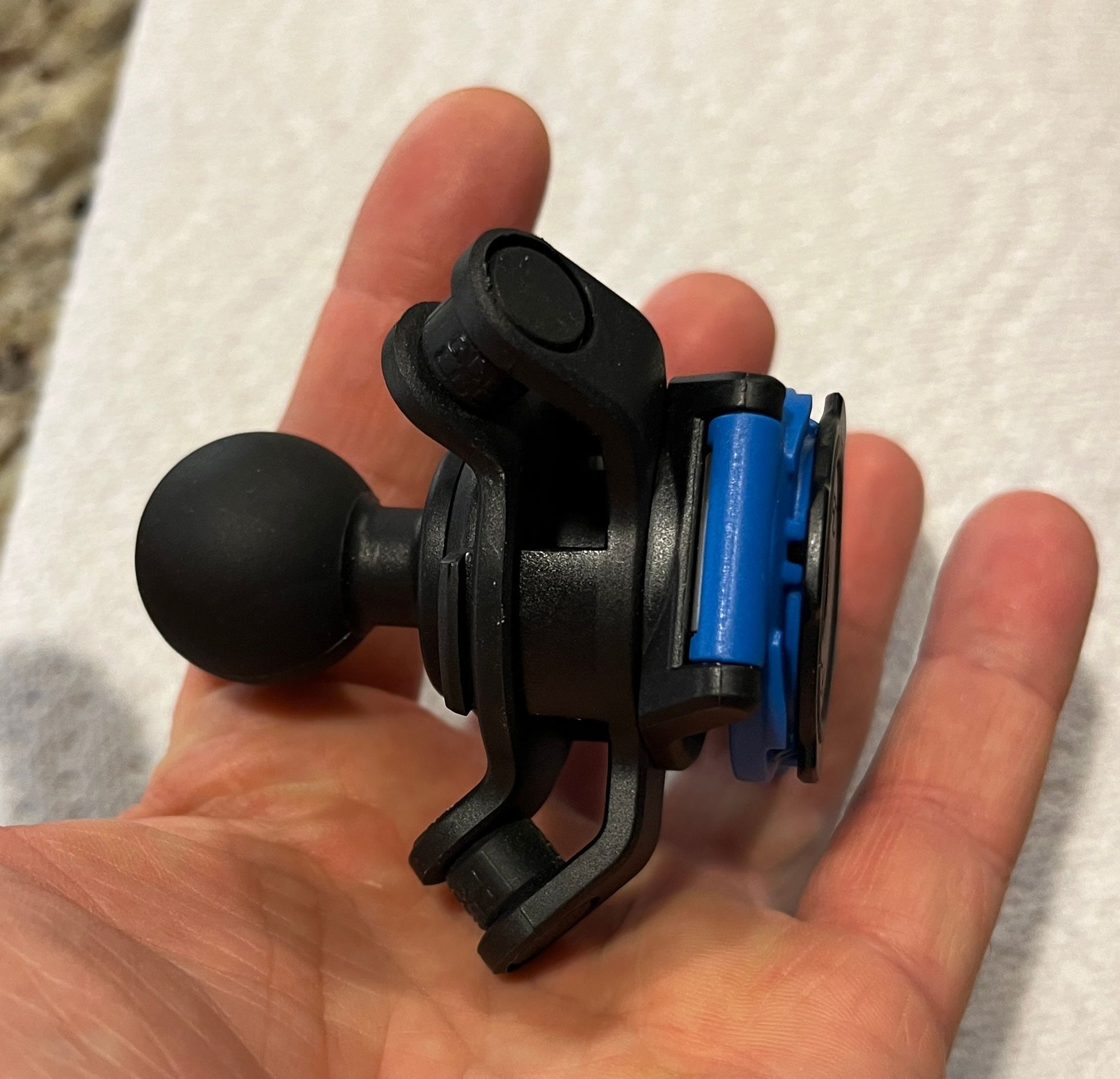 Quadlock Mount AND vibration Damper Both pieces Harley Davidson Forums