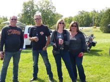 Dave, Paul, Deb & Suzie enjoying refreshments.