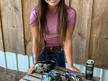 Hanna Barron, Good with a gun