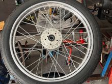 Free wheel fitted with a Shinko super classic 270.