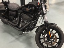 Took some of my accessories off the street bob: sissy bar, saddle bags, windshield, flush mount fuel guage/cap. The factory Fxdb solo seat is still the most comfortable seat (for me) for the Dyna models.