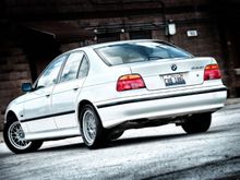 2000 BMW 528i