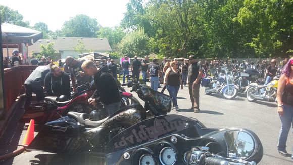 Bikes outside the bar and grill. 750 bikes and approx 1200 people. Was totally amazing and well organized.