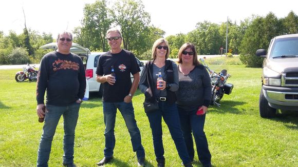 Dave, Paul, Deb & Suzie enjoying refreshments.