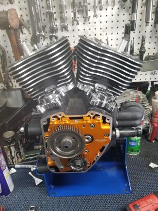 S & S Easy Start 570 gear drive cams in Screamin Eagle cam plate