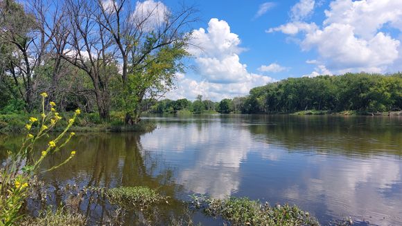 The Rock River was looking very nice today.