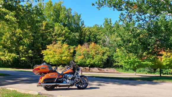 Fall colors are arriving. It was only 55 when I left home, and I only saw 61 on the bike.