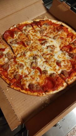 Once home, it was dinner time. The wife was in Nashville the last 4 days, so I was a retired bachelor for a long weekend...lol.