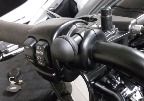 On my Forty Eight with rubber o-ring