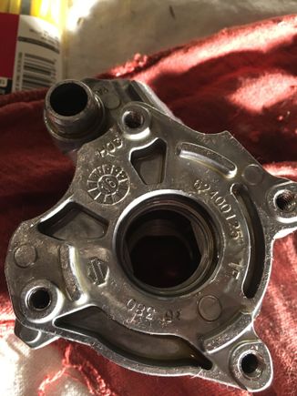 Backplate to crankcase side.