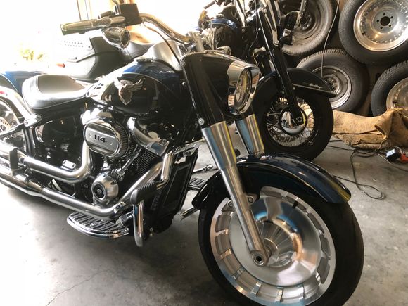 HD black nacelle (the part around the headlight) to better match the bike, removed front reflectors,custom dynamic turn signals and running lights. 