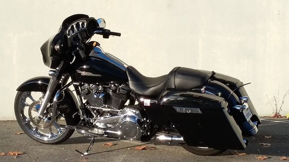 new saddle bag latches