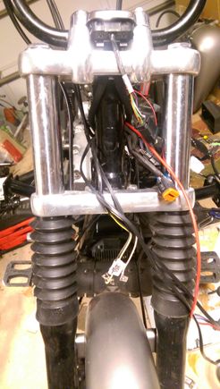 The clabling leading into the fairing. all this has to be routed around the bracket that holds the fairing on.