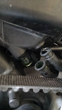 that greenish mess is from leak detection dye i used two years prior...wtf.  why is it still there?

http://www.hdforums.com/forum/sportster-models/879098-2007-883-1200-sportser-oil-on-the-bottom-of-my-bike.html