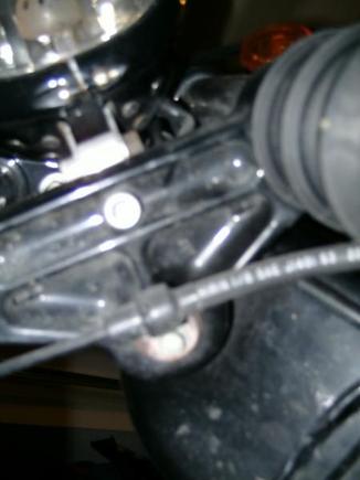 Bottom HL bolt