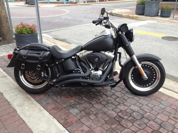 Fatboy back together - Had a wreck thanks to a bunch of kids playing in the street.  Car in front of me slammed on their brakes immediately after I turned a corner.  Made a few modifications to the Fat Boy since I had to fix it.