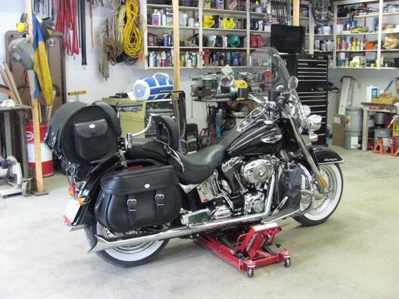 V&amp;H true dual exhaust, Boss Bags and trunk. Droped the license plate under the tail light and put a leather tool bag in it's place, hard to see in this picture.