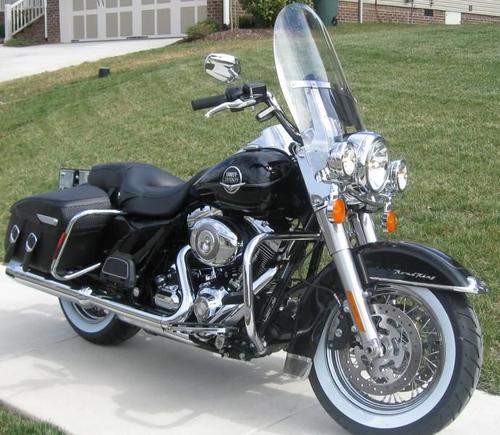 2009 Road King Classic.  Purchased from Thunder Creek Harley, February 28, 2009.