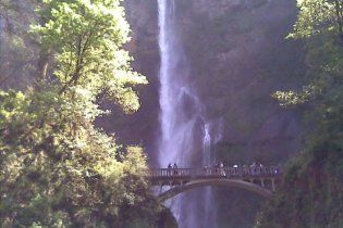 multnomah waterfall