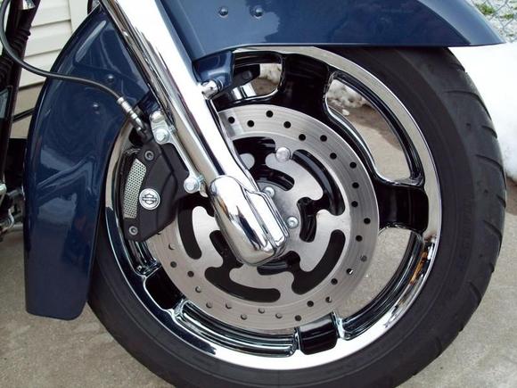 Chrome and Black Flhx wheel