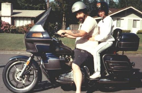I bought this FXRD in January '93 long distance, sight unseen, from Barnett H-D, based on the word of Sherman Barnett that it was "like a new bike". It WAS like a new bike because it had wheels, I guess. It arrived late, and it was all down hill from there. Over the next year I tried to get them to make it right, but ultimately no luck. I wound up doing it all myself, along with a friend. Sure learned a lot, tho.
