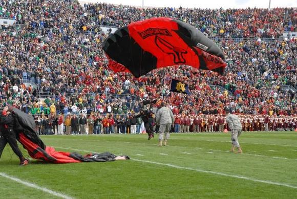 Black Daggers (USASOC) jumping into the Notre Dame vs USC game