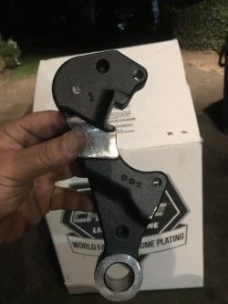 there sportt chrome box w rims being naked 4 weeks ago dropped of at indy 3 dats ago, there ansi cgrimg that bracket, snf had poedercosting calipers Pacific Pearl Blue
