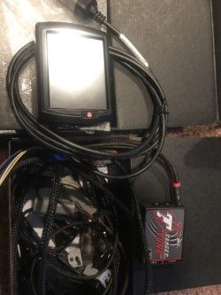 lots of wires!!!!good thing I put that 480cca lips batter in there, more SPACE!!!