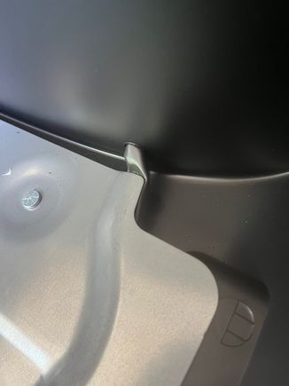 hole for main harness into tour pack