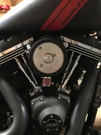 Added DK Customs external breather kit
