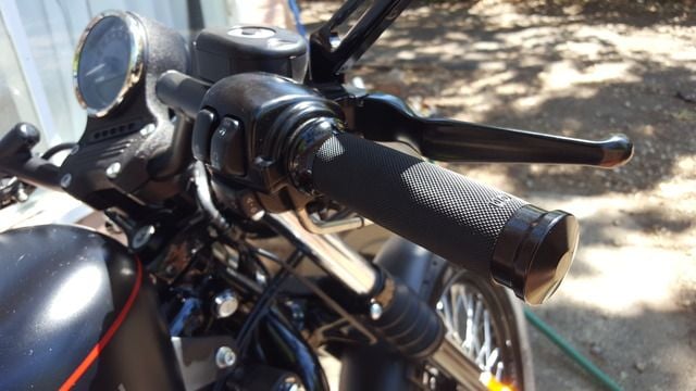 10 Iron 8 Grips Harley Davidson Forums