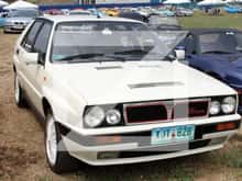Integrale at Mckinley hill car show