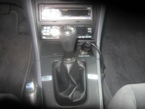 A close up of the head unit and processor remote control.