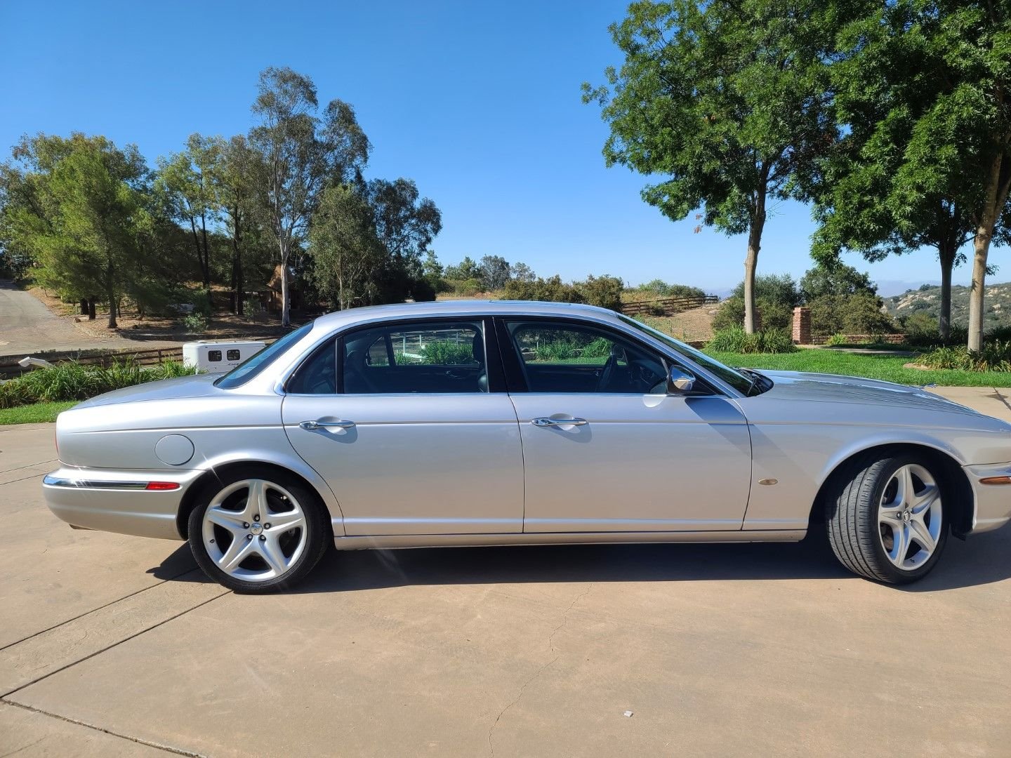 2006 Jaguar Super V8 - 2006 Jaguar Supercharged (Super V8) - Used - VIN SAJWA82C26TG49890 - 73,100 Miles - 8 cyl - 2WD - Automatic - Sedan - Silver - Valley Center, CA 92027, United States
