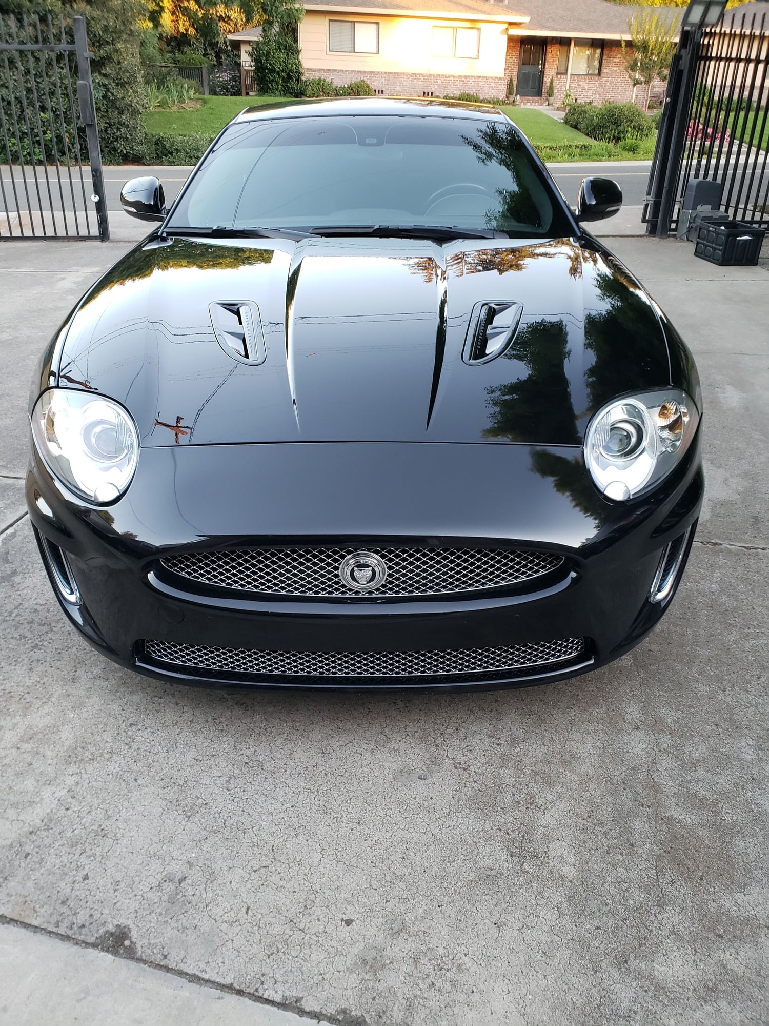 2011 Jaguar XKR - 2011 xkr - Used - VIN Sajwa4dc9bmb42141 - 72,000 Miles - 8 cyl - 2WD - Automatic - Coupe - Black - Riverbank, CA 95367, United States