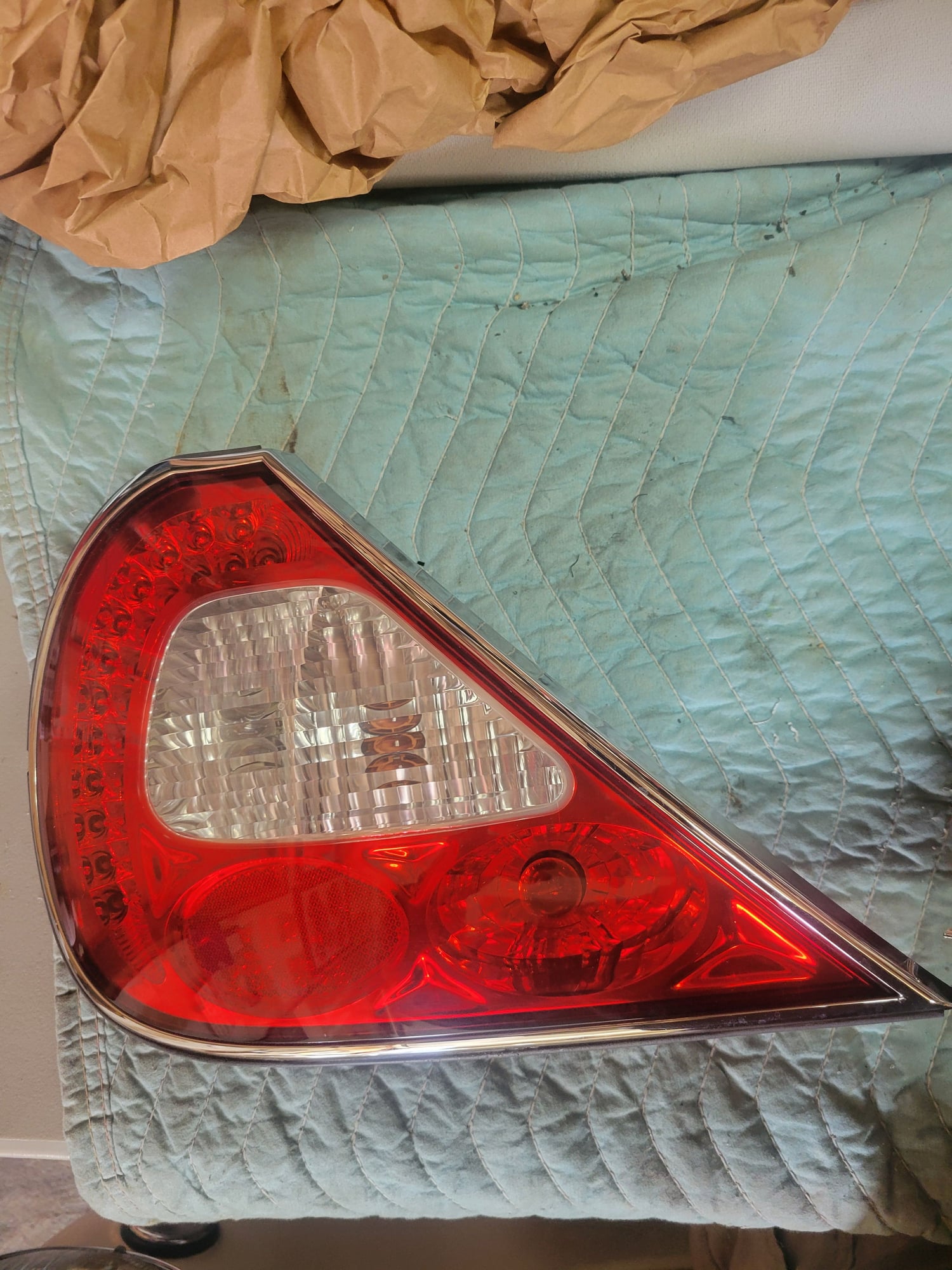 Exterior Body Parts - Rear tail lights - Used - 2004 to 2009 Jaguar XJ8 - Gardena, CA 90247, United States
