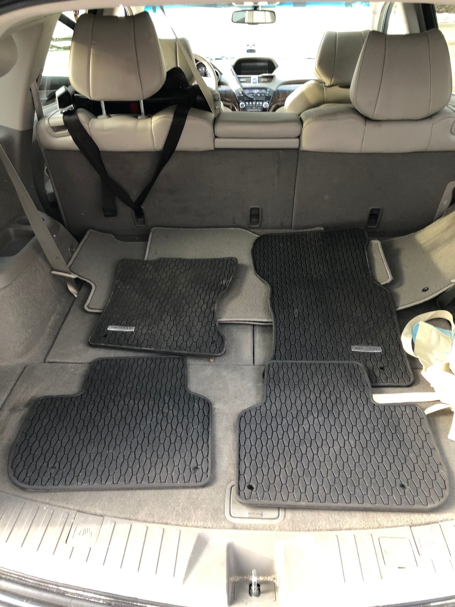 Miscellaneous - Jaguar XF Winter Mats, Jaguar/Thule ski rack, and Proclip Cell phone mount - Used - 2016 to 2020 Jaguar XF - Newton, MA 02459, United States