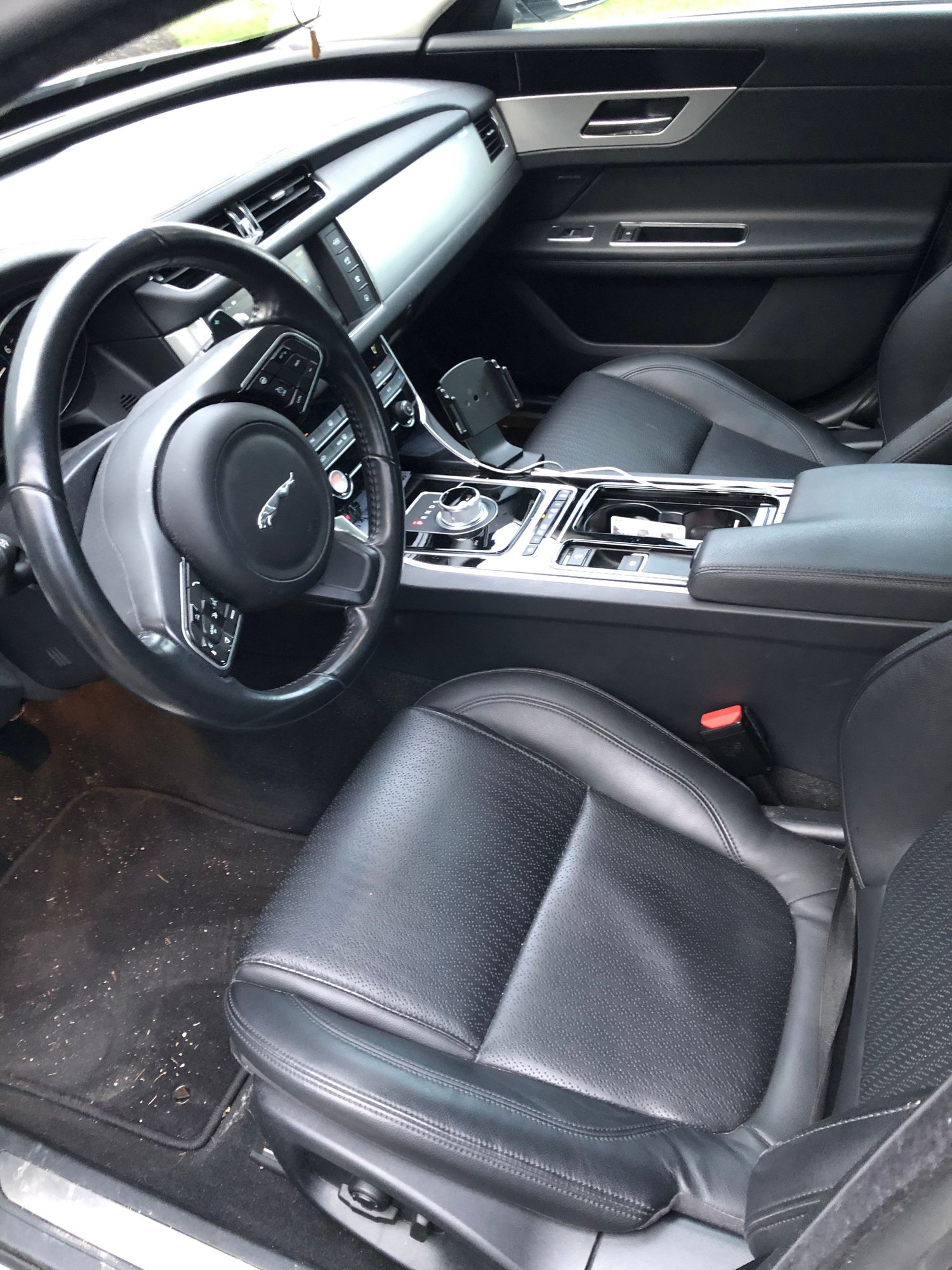 Accessories - Jaguar XF winter rubber Mats and Proclip Jaguar specific phone holder - Used - 2016 to 2020 Jaguar XF - Newton, MA 02459, United States