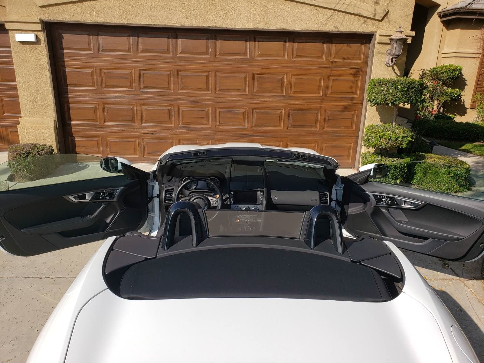 2014 Jaguar F-Type - 2014 Jaguar V8S - Used - VIN SAJWA6GL1EMK07752 - 56,300 Miles - 8 cyl - 2WD - Automatic - Convertible - White - Fresno, CA 93711, United States
