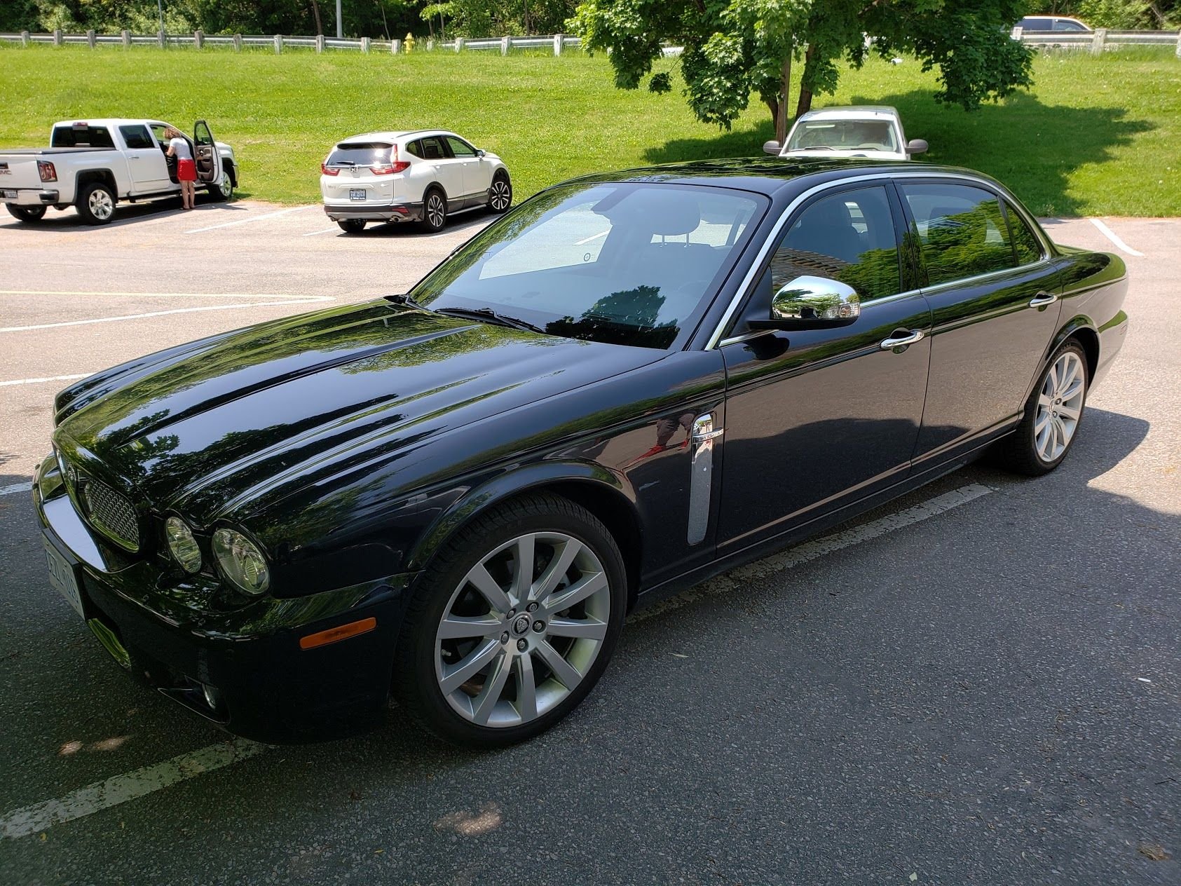 2008 Jaguar Vanden Plas - 2008 Jaguar XJ Vanden Plas (Near Museum Condition) - Used - VIN SAJXA82B28SH29193 - 24,000 Miles - 8 cyl - 2WD - Automatic - Sedan - Black - Toronto, ON M3C1V1, Canada