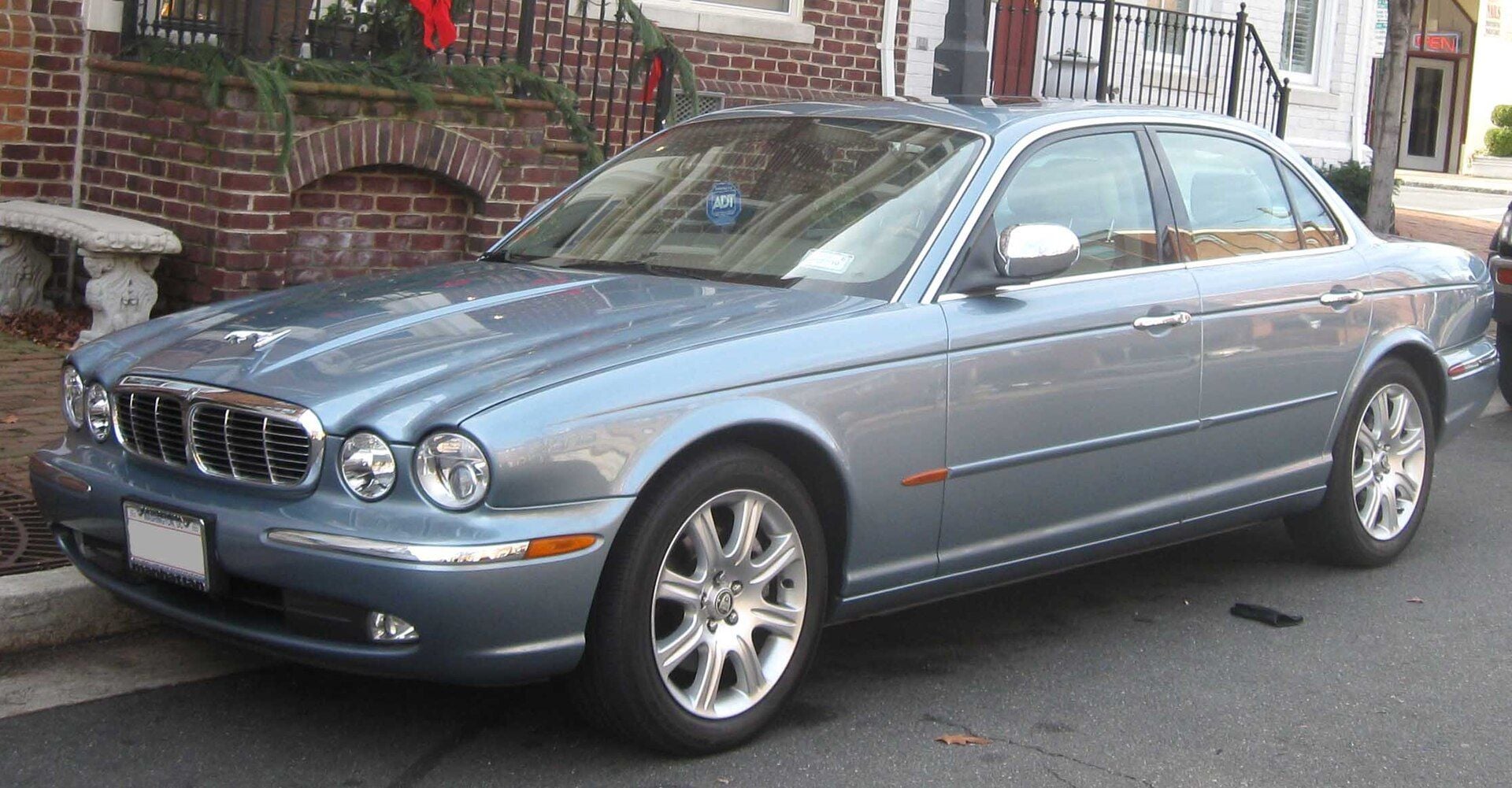 Exterior Body Parts - X350 valance Panel wanted - Used - 2004 to 2007 Jaguar XJ - Quebec, QC A1L 2P, Canada