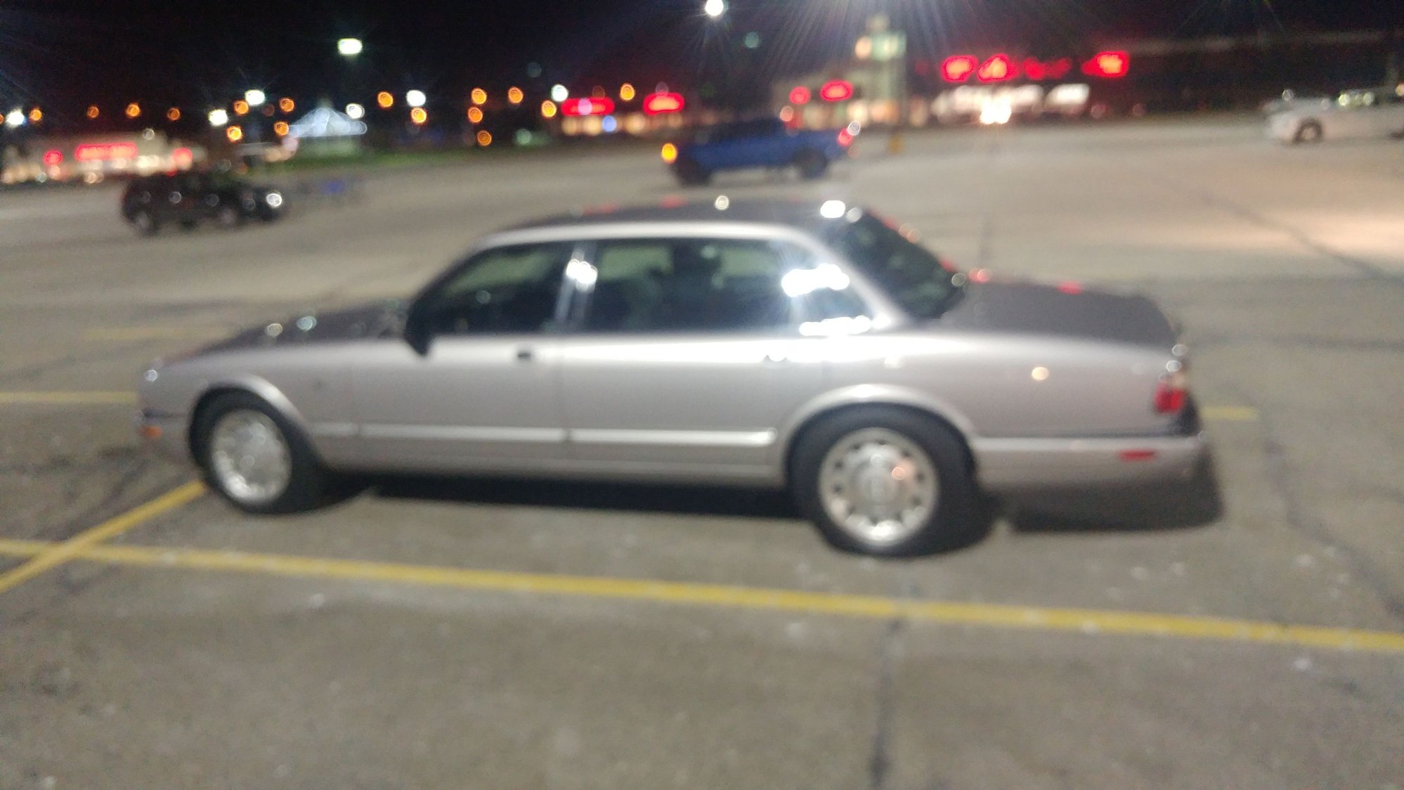 2000 Jaguar Vanden Plas - 2000 vpd with 120000 needs engine swap - Used - VIN sajda24c7ylf15400 - 120,000 Miles - 8 cyl - 2WD - Automatic - Sedan - Silver - Akron, OH 44333, United States