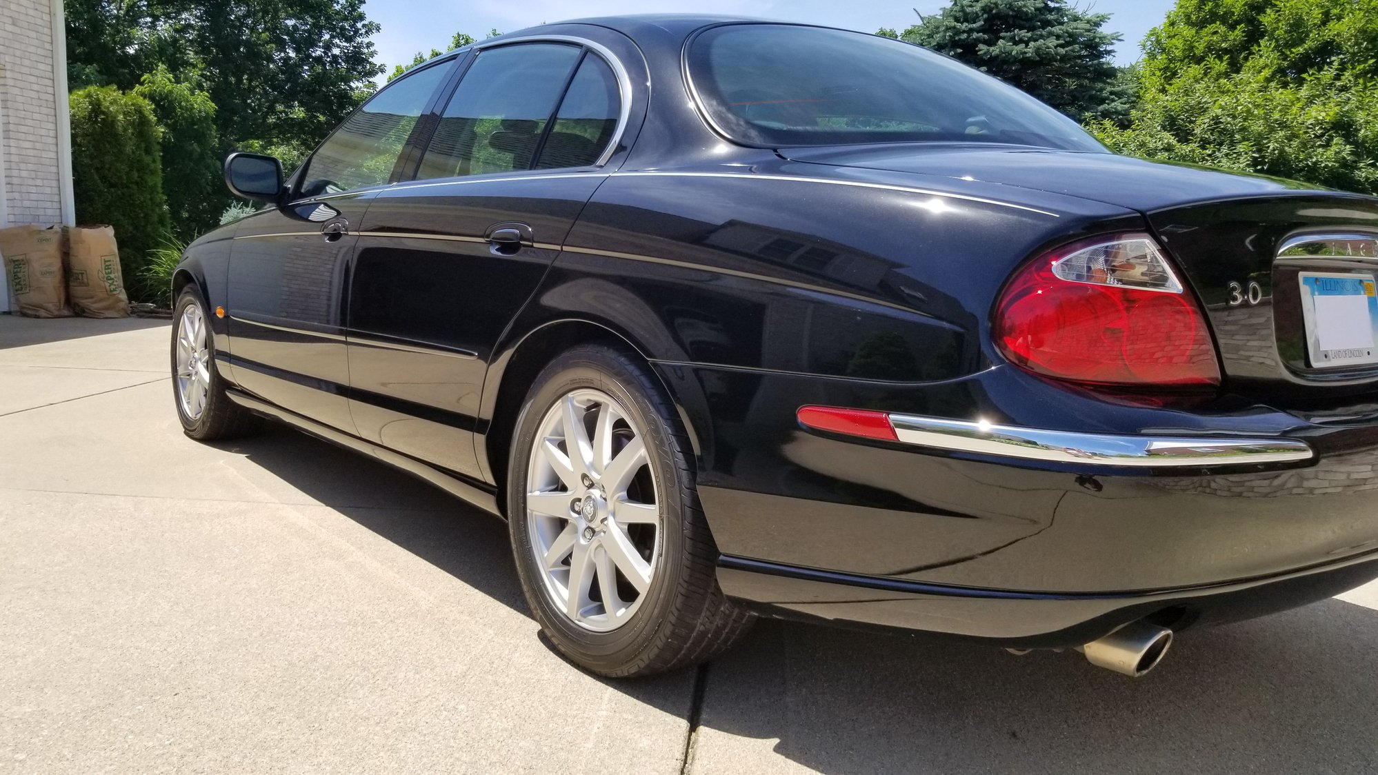 2000 Jaguar S-Type - Original Owner S Type - Used - VIN SAJDA01C6YFL12308 - 37,800 Miles - 6 cyl - 2WD - Automatic - Sedan - Black - Edwardsville, IL 62025, United States