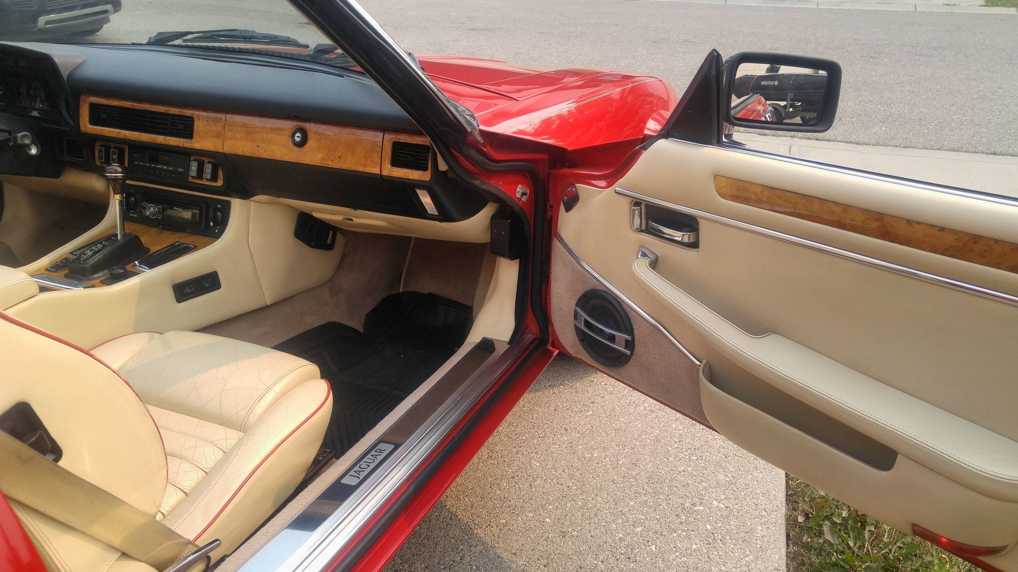 1991 Jaguar XJS - rarest of rare 1991 XJ-S classic collection V-12 cabriolet - Used - VIN SAJTW4843MC177741 - 56,001 Miles - 12 cyl - 2WD - Automatic - Convertible - Red - Calgary, AB T2Z3H7, Canada