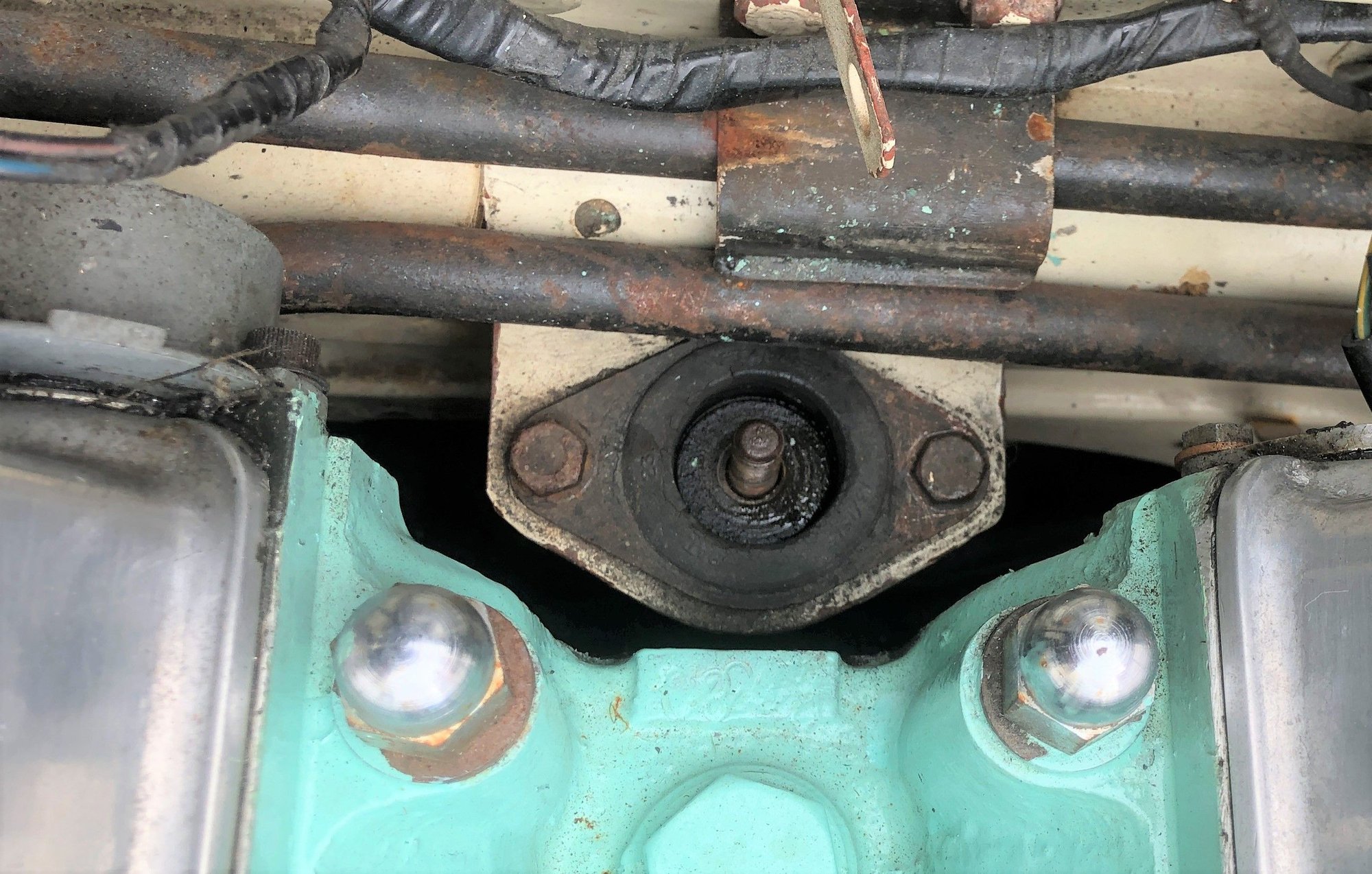 Rear stabilizer mount.