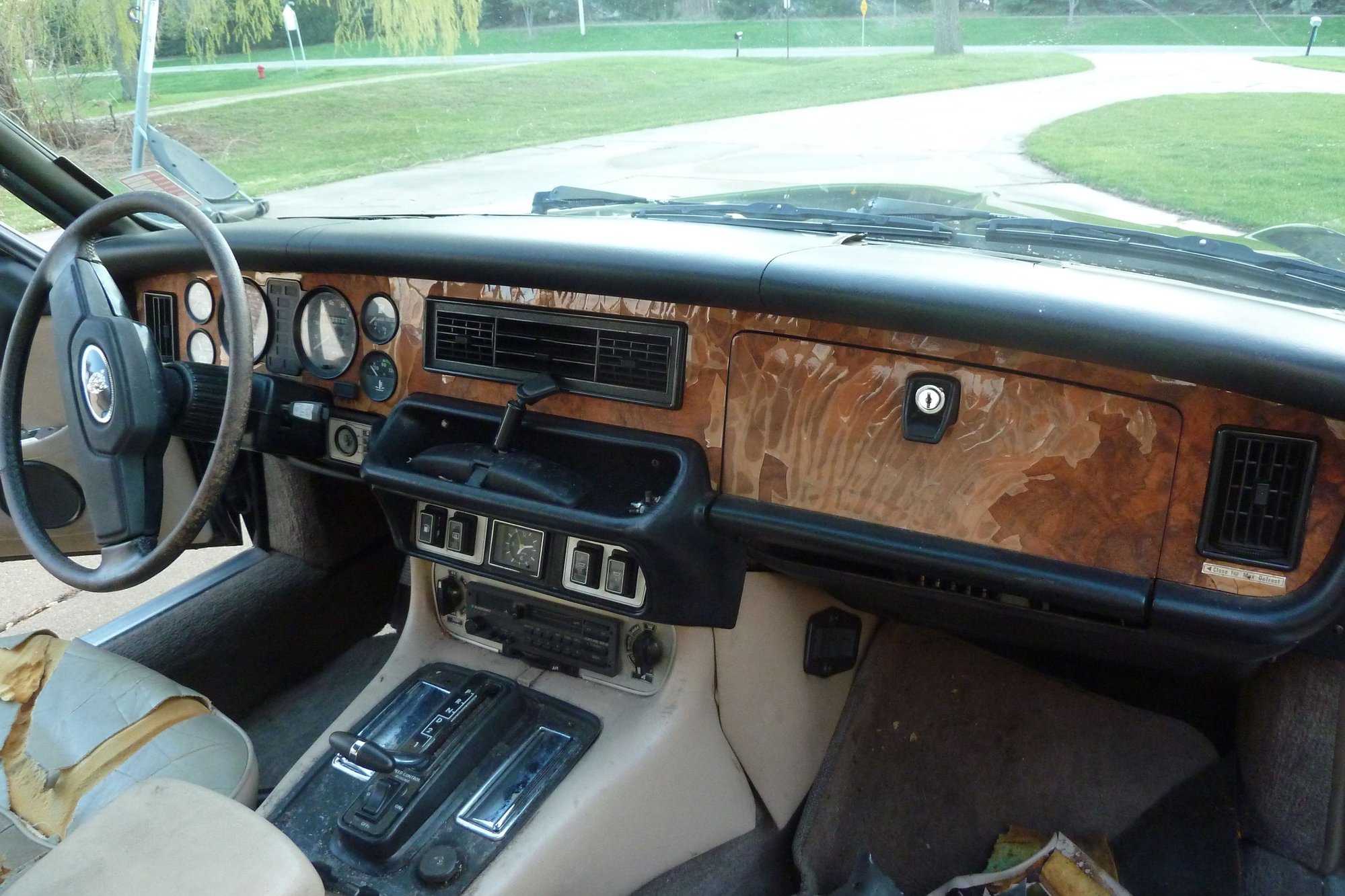 1982 Jaguar Vanden Plas - 1982 Jaguar XJ6 Vanden Plas 109,163 miles daily driver $600 minus IFS or for parts - Novi, MI 48375, United States